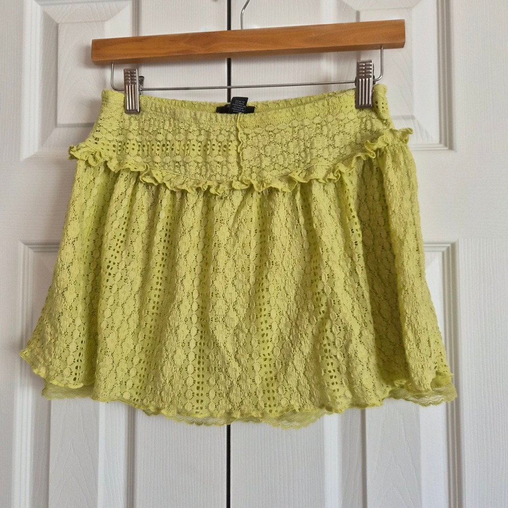 Forever 21 Kids Lime Green Lace Mini Skirt Smocked Ruffle Eyelet 11/12 Coquette